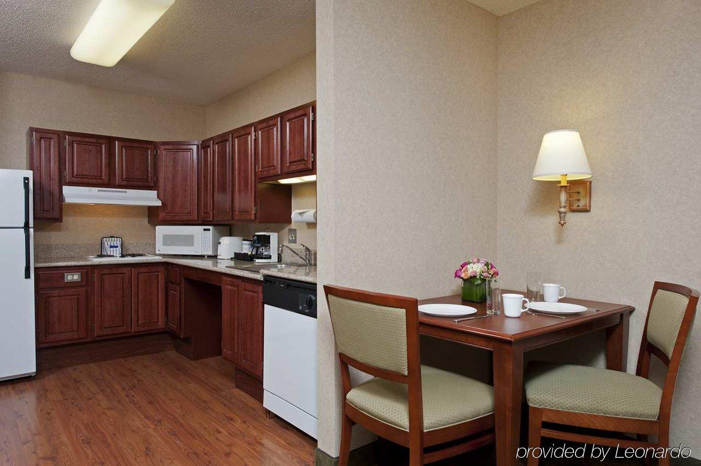 Homewood Suites By Hilton Chicago Downtown Room photo